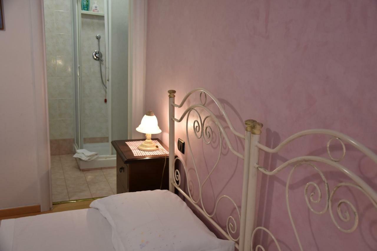Il Ciclamino Bed And Breakfast Ascoli Piceno Exterior photo